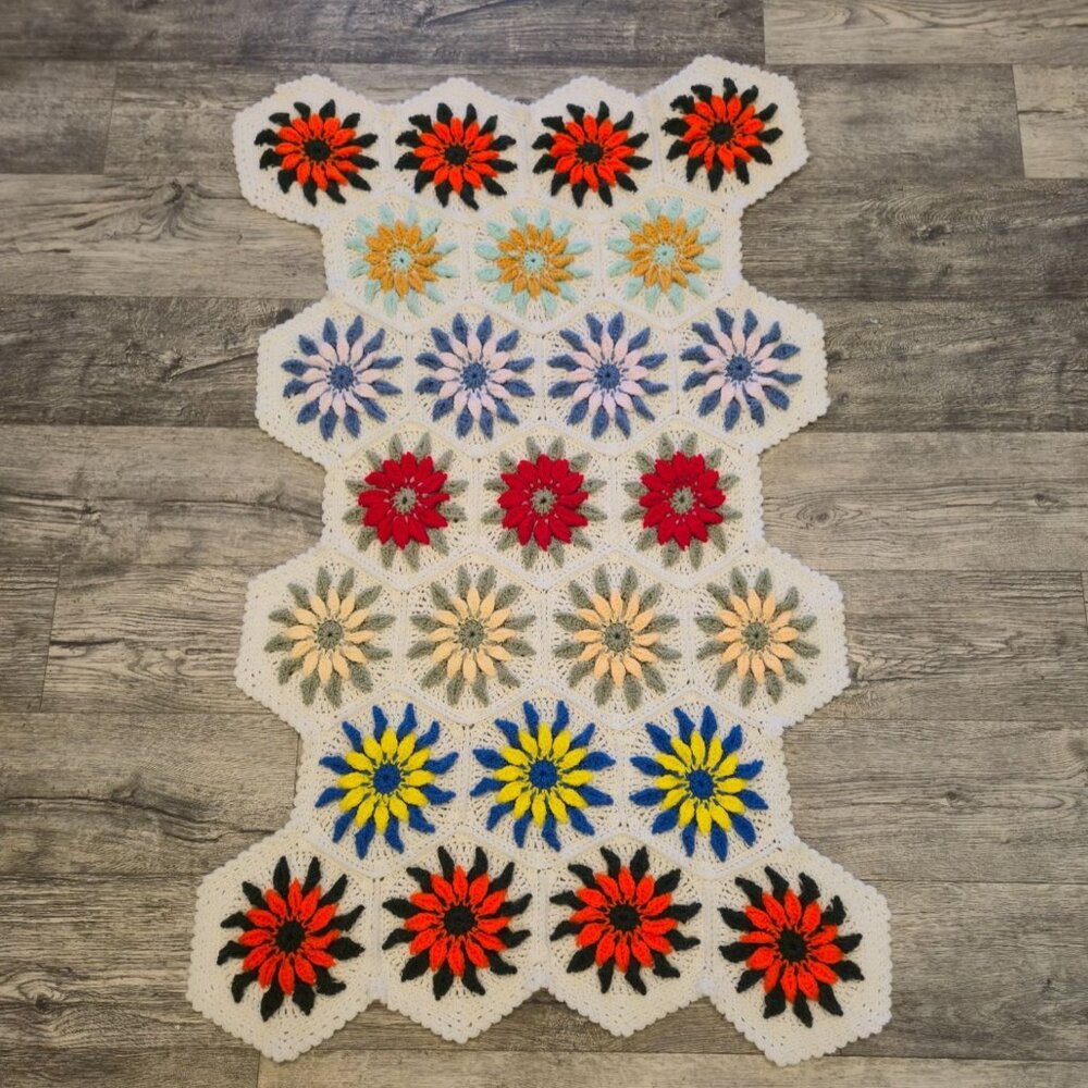 Vintage floral Crocheted Blanket Granny Crochet Throw Afghan lapghan colorful - Picture 2 of 8